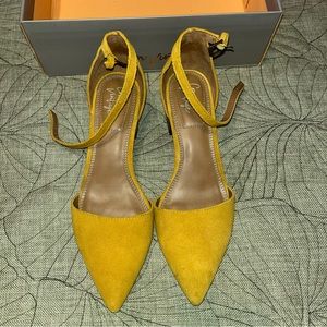 Real Suede Yellow Close Toe Heels